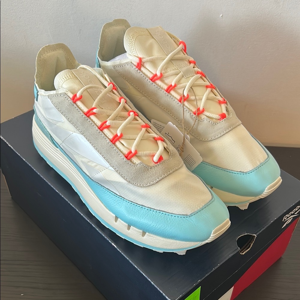 Reebok Legacy 83